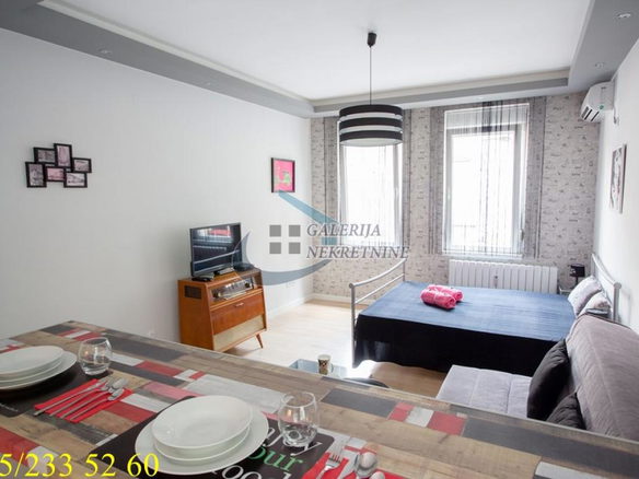 Stan Izdavanje Beograd Botanička Bašta 35 m2