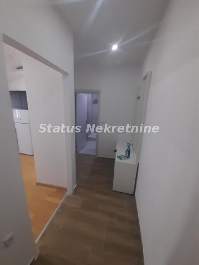 Stan Prodaja Novi Sad  63 m2