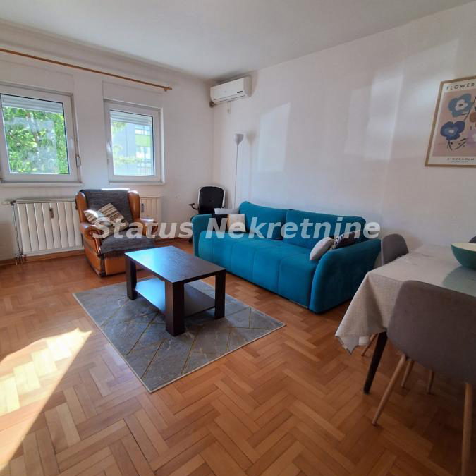 Stan Prodaja Novi Sad  42 m2