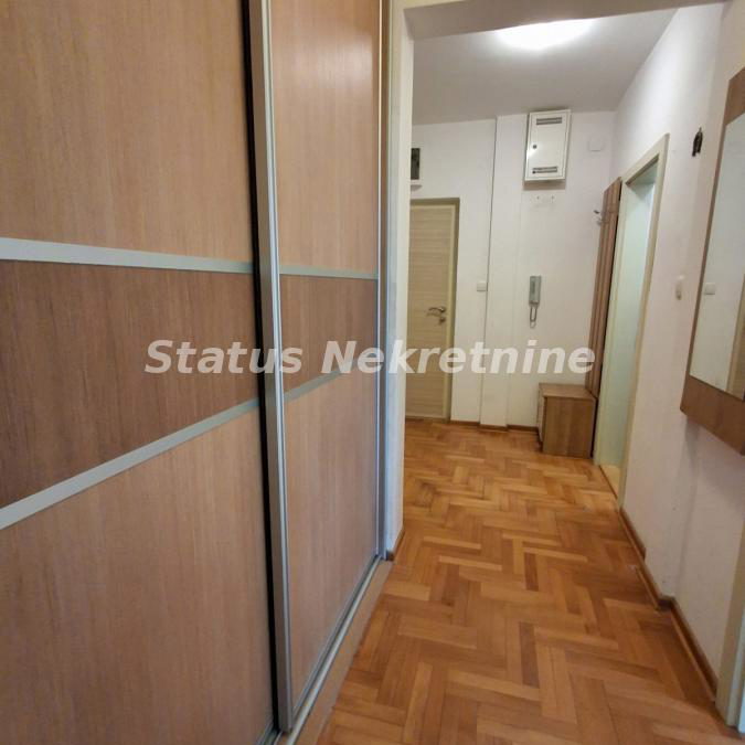 Stan Prodaja Novi Sad  42 m2