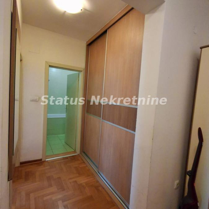 Stan Prodaja Novi Sad  42 m2