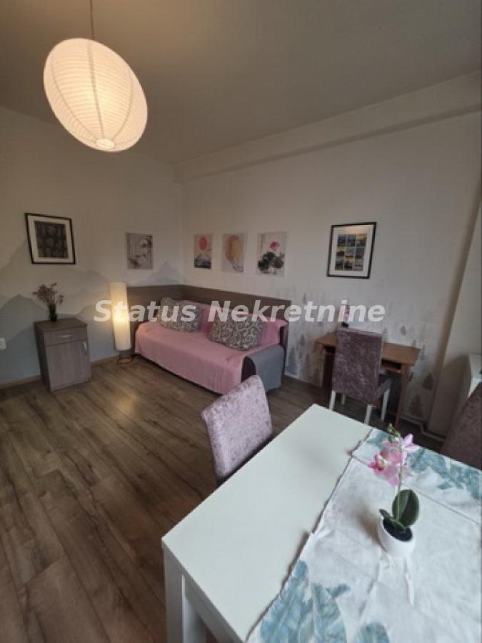 Stan Prodaja Novi Sad  24 m2