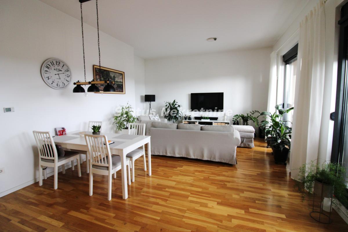 Stan Prodaja Novi Sad  155 m2
