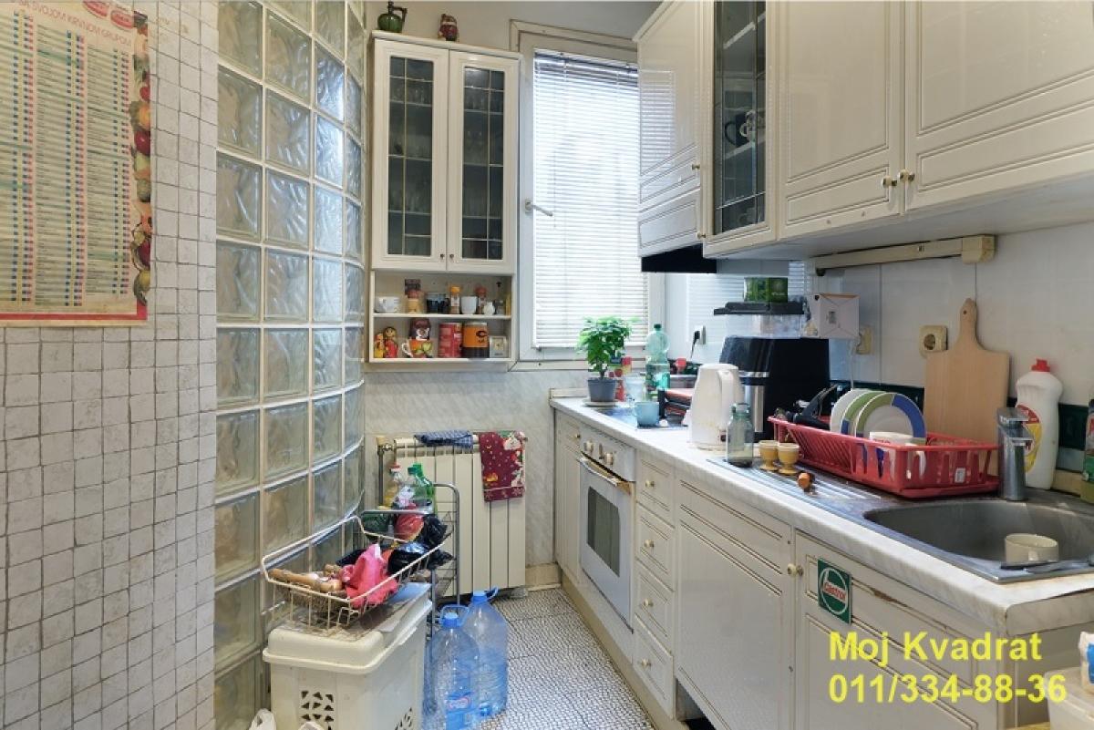 Stan Prodaja Beograd Stan Prodaja Beograd Krunska 76 m2
