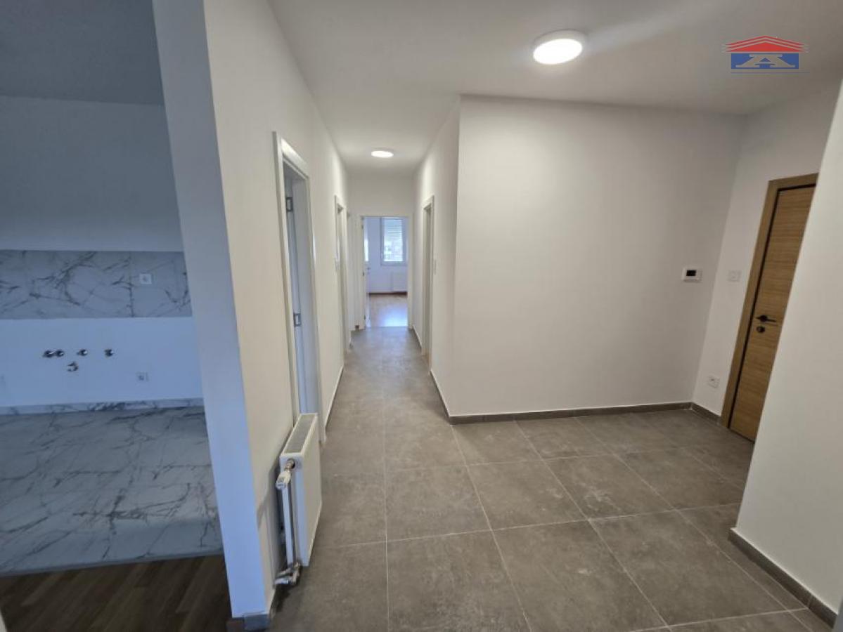 Stan Prodaja Novi Sad  95 m2