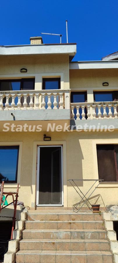Kuća Prodaja Temerin  420 m2