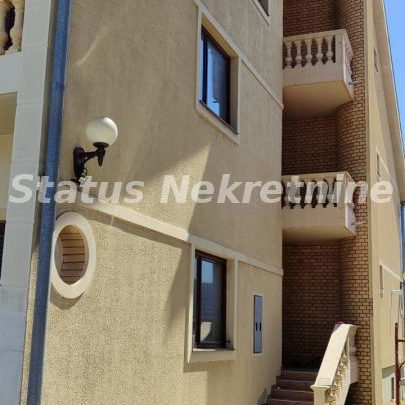 Kuća Prodaja Temerin  420 m2