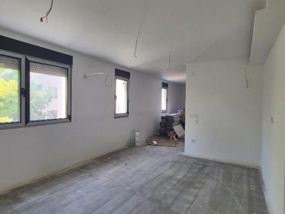 Stan Prodaja Beograd Južni Bulevar 78 m2