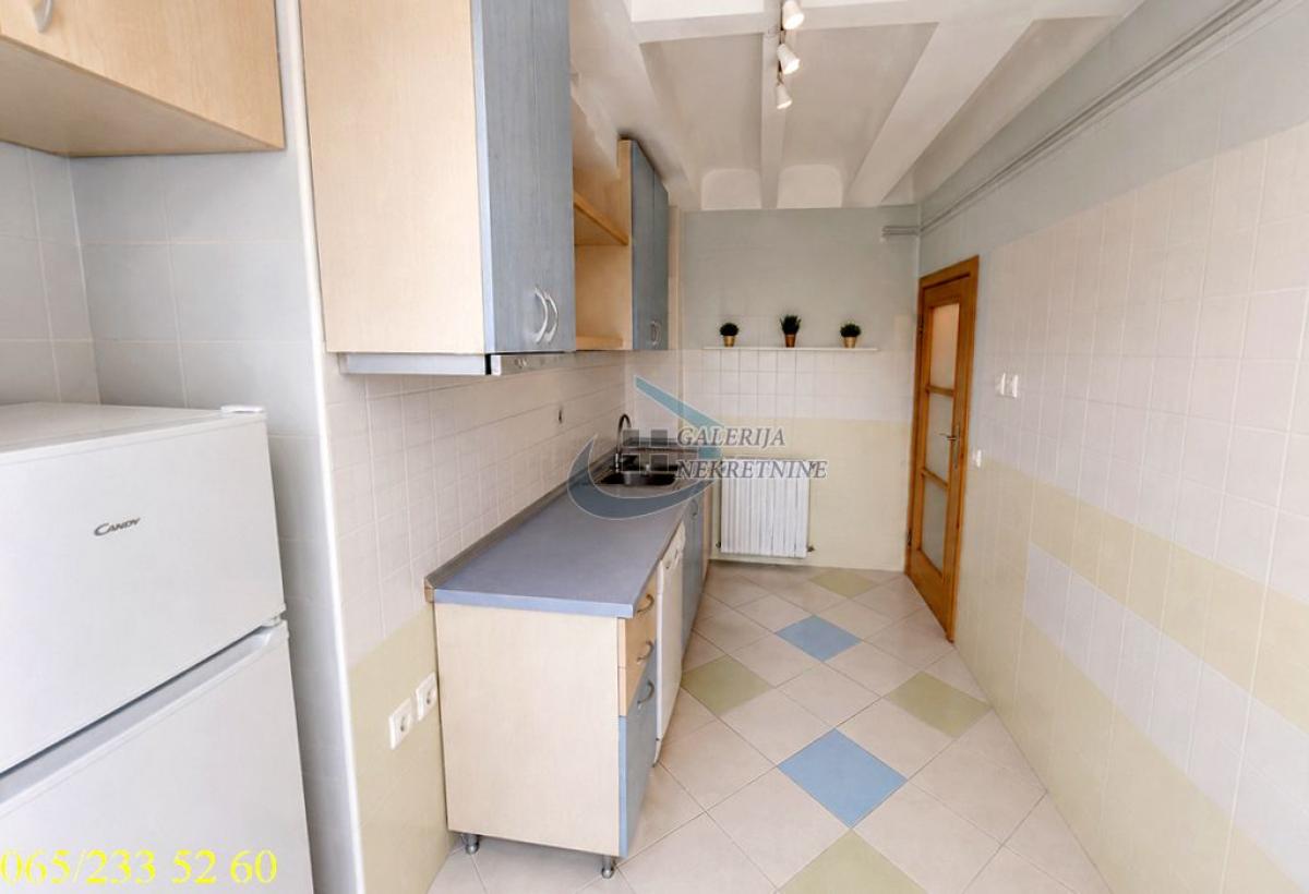 Stan Prodaja Beograd Studentski Trg 68 m2