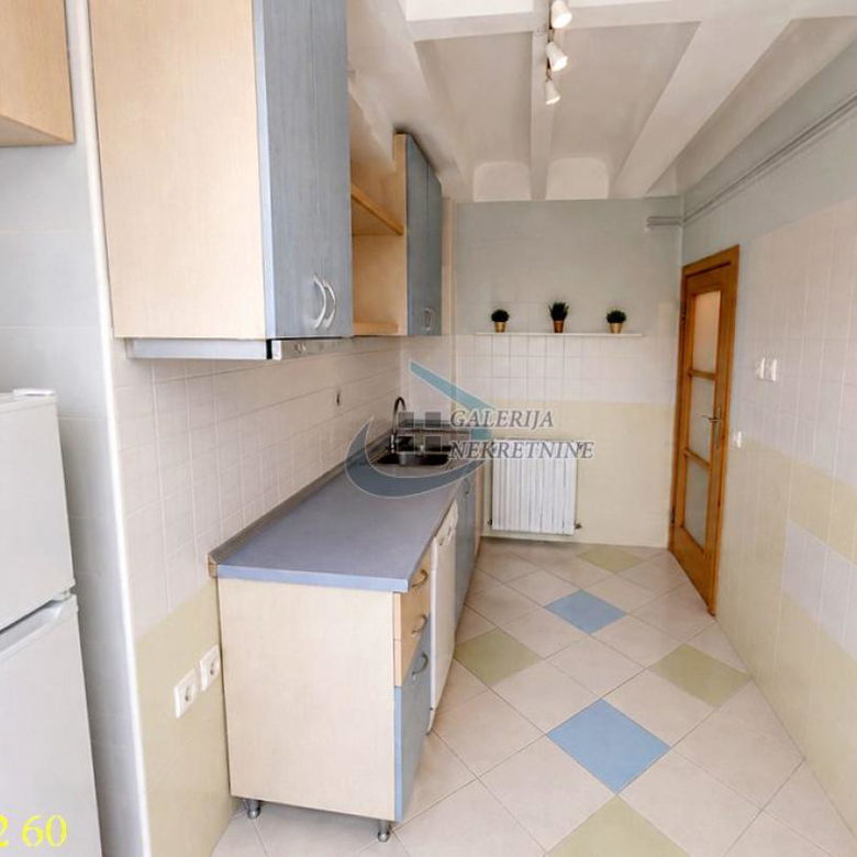 Stan Prodaja Beograd Studentski Trg 68 m2