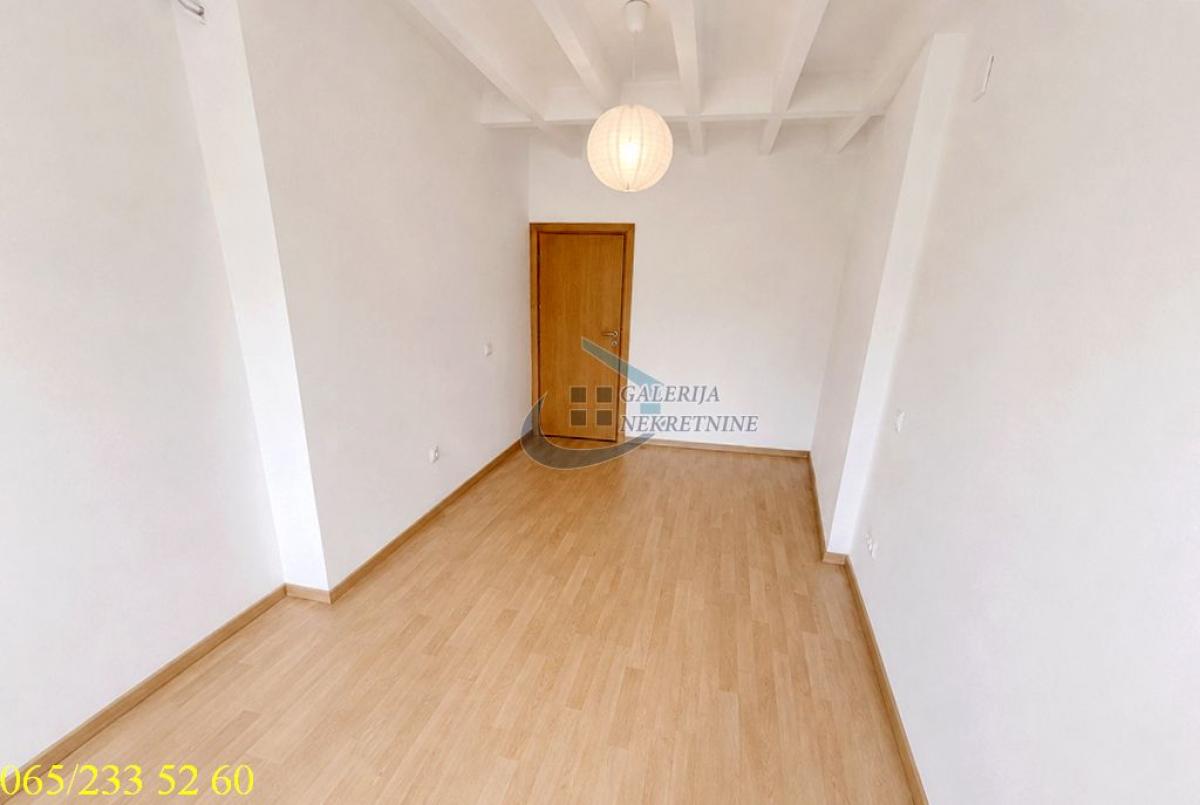 Stan Prodaja Beograd Studentski Trg 68 m2