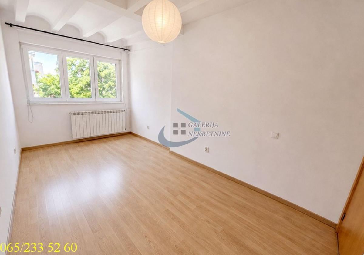 Stan Prodaja Beograd Studentski Trg 68 m2
