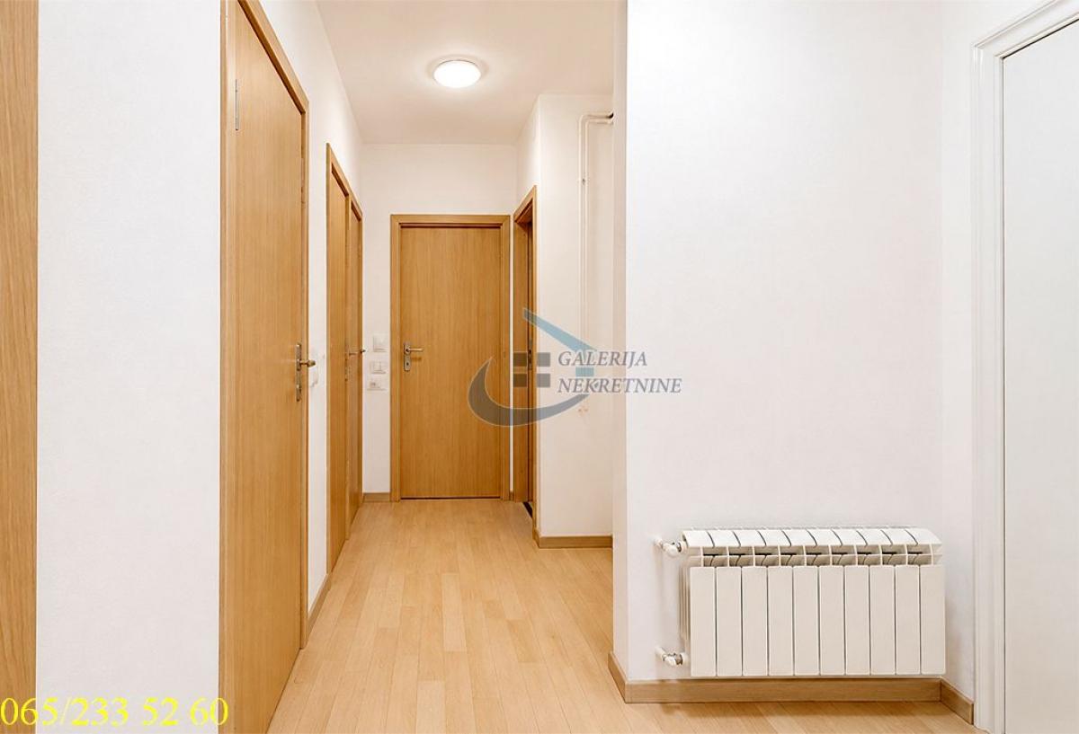 Stan Prodaja Beograd Studentski Trg 68 m2