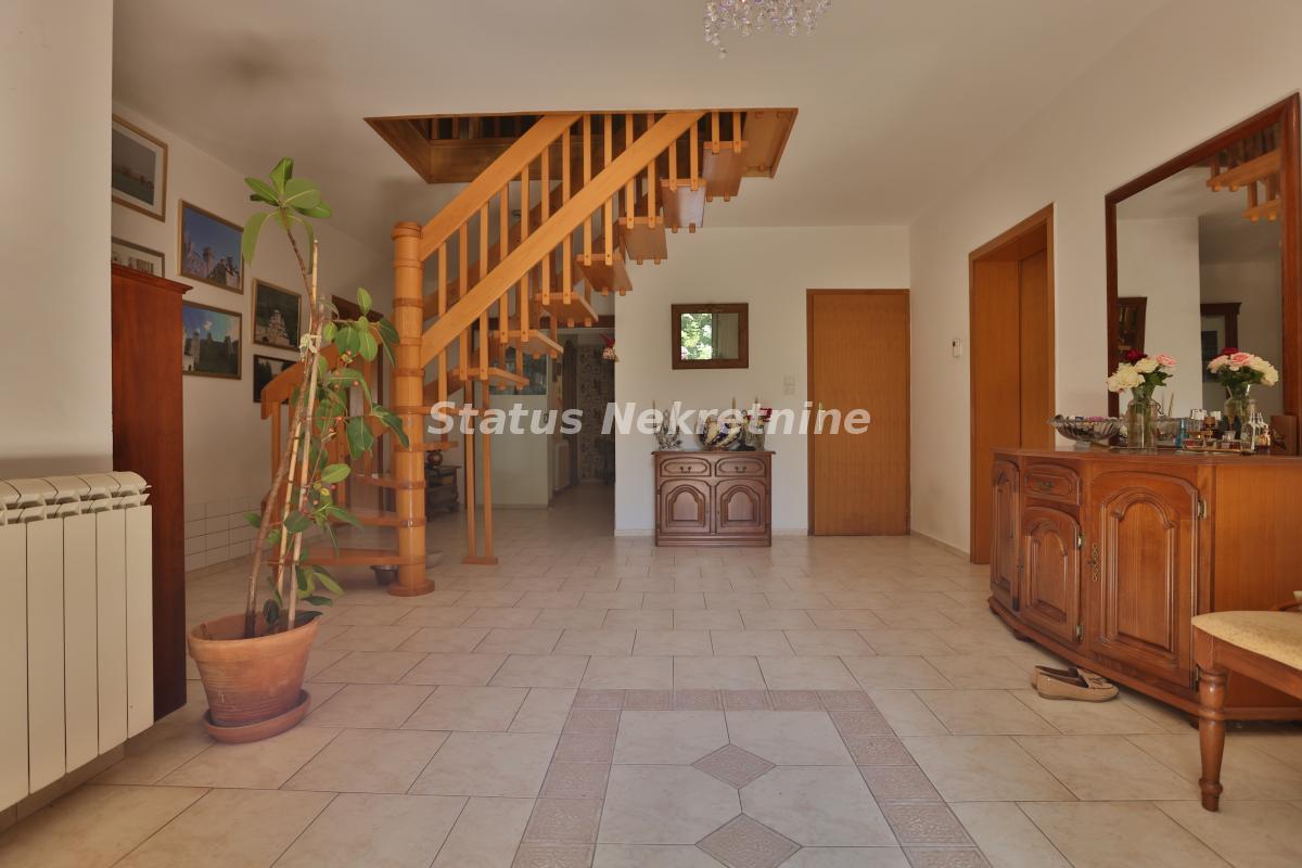 Kuća Prodaja Novi Sad Kuća Prodaja Novi Sad 322 m2