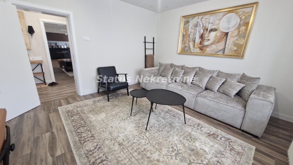 Kuća Prodaja Sremski Karlovci  285 m2