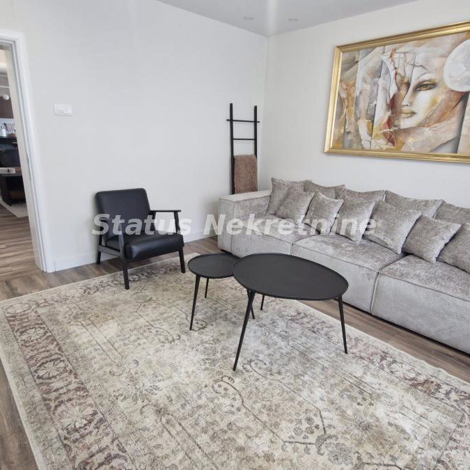 Kuća Prodaja Sremski Karlovci  285 m2
