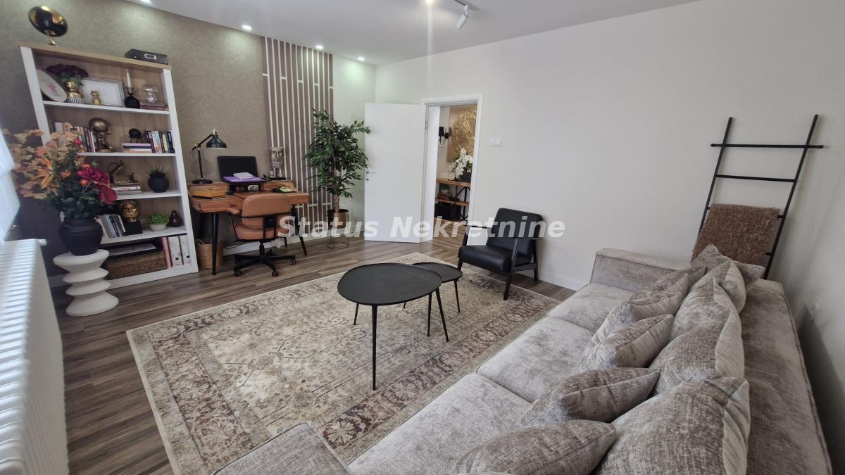 Kuća Prodaja Sremski Karlovci  285 m2