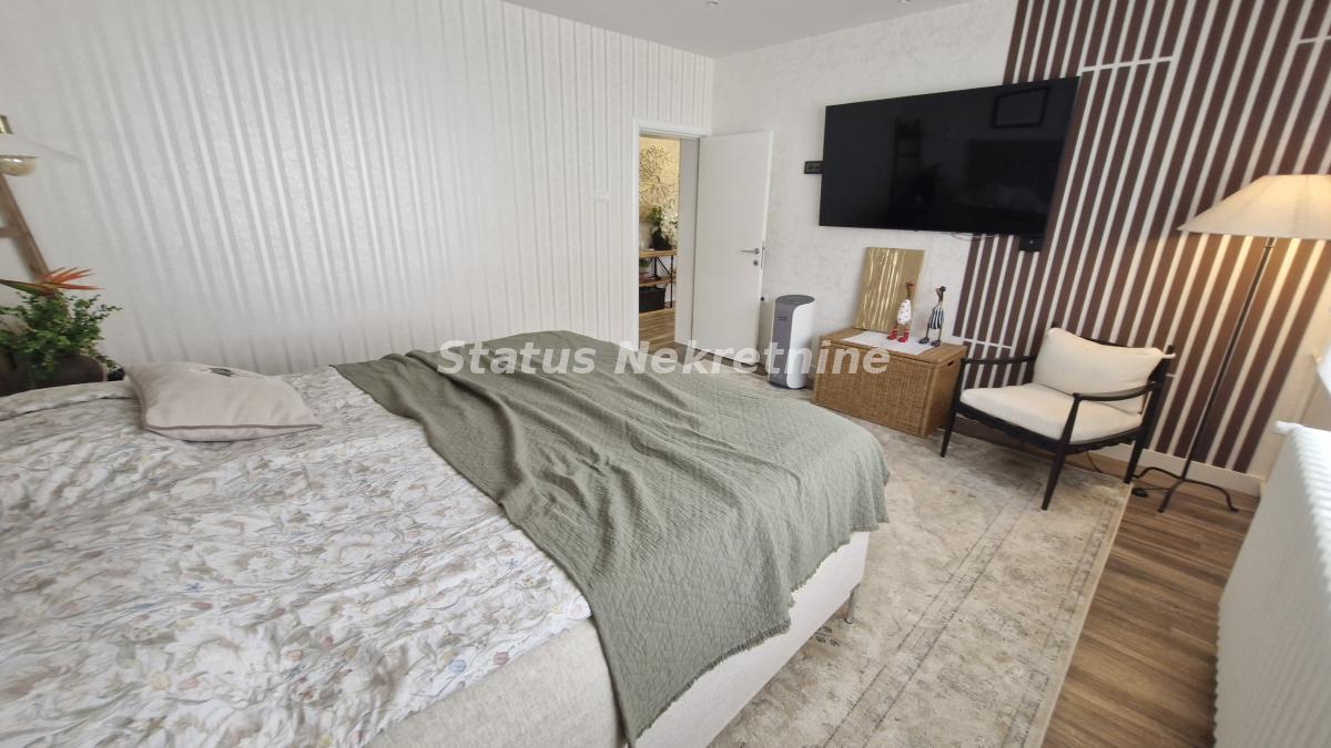 Kuća Prodaja Sremski Karlovci  285 m2