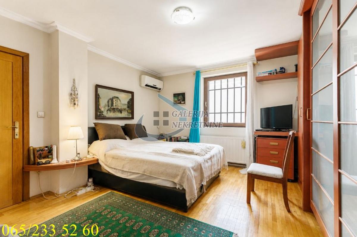Kuća Prodaja Beograd Kuća Prodaja Beograd Dušanovac 300 m2