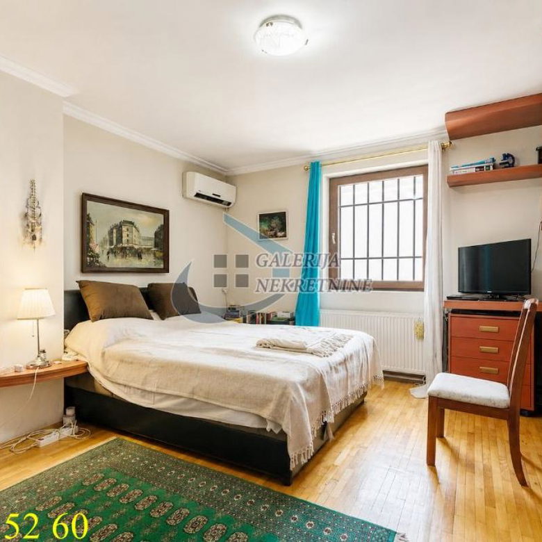 Kuća Prodaja Beograd Dušanovac 300 m2