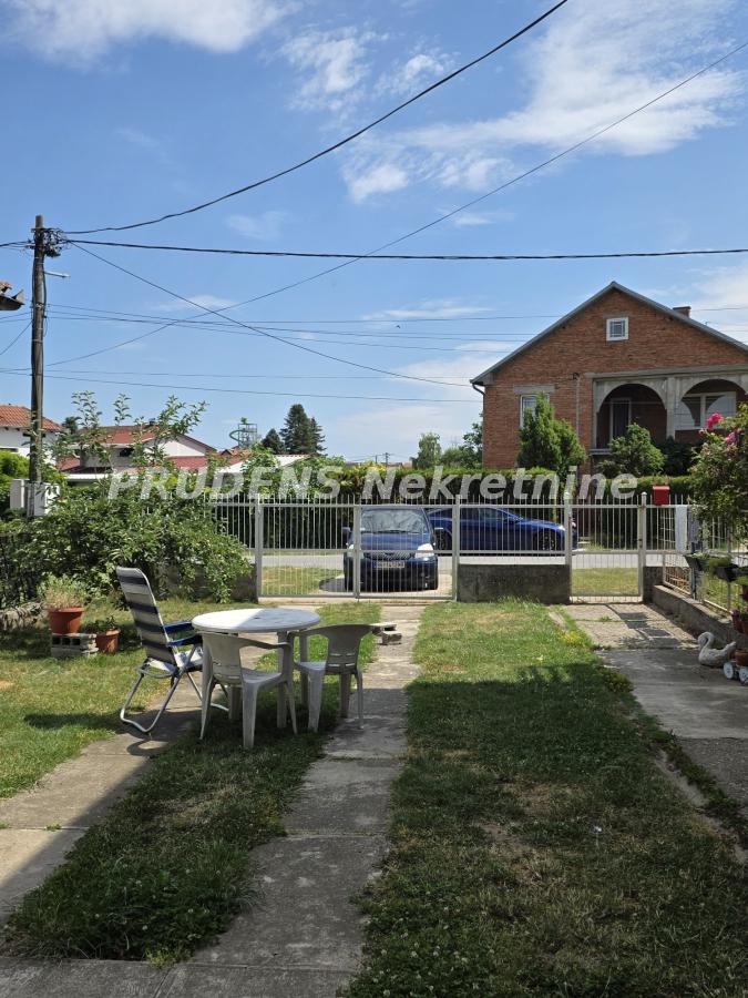 Kuća Prodaja Beograd Jakovo 250 m2