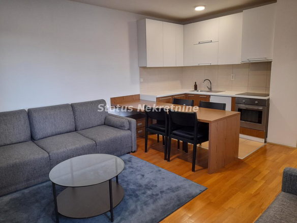 Stan Prodaja Novi Sad  42 m2