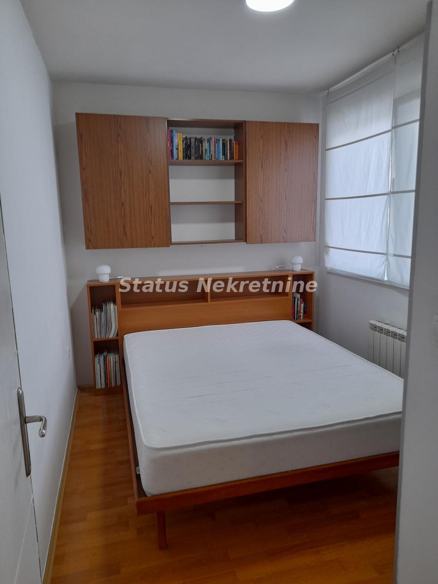 Stan Prodaja Novi Sad  42 m2
