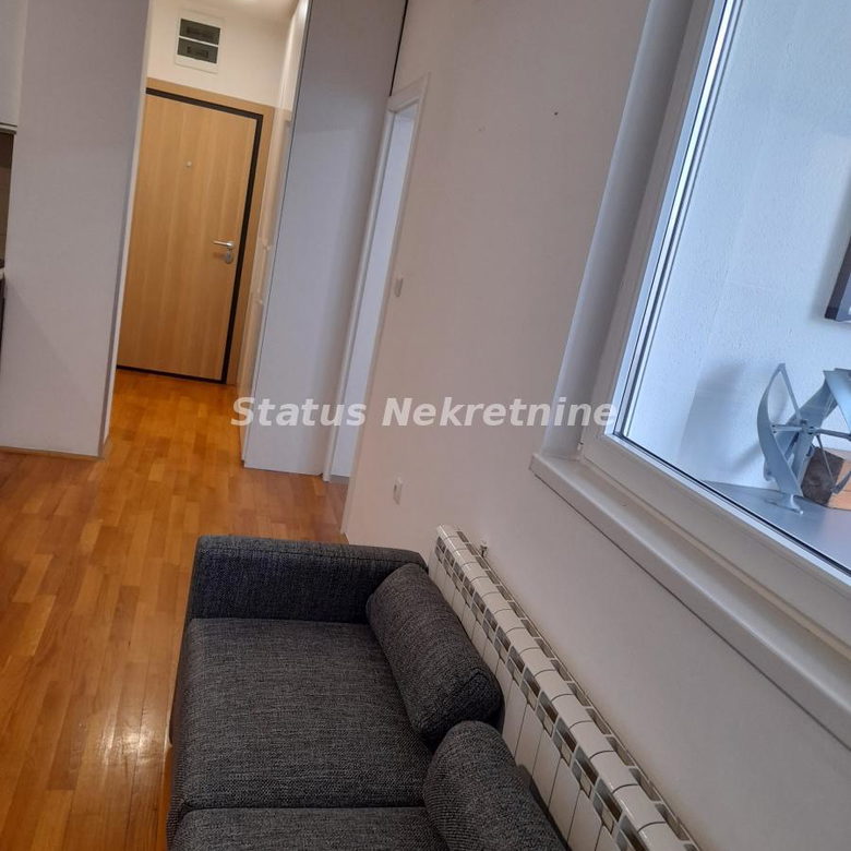 Stan Prodaja Novi Sad  42 m2