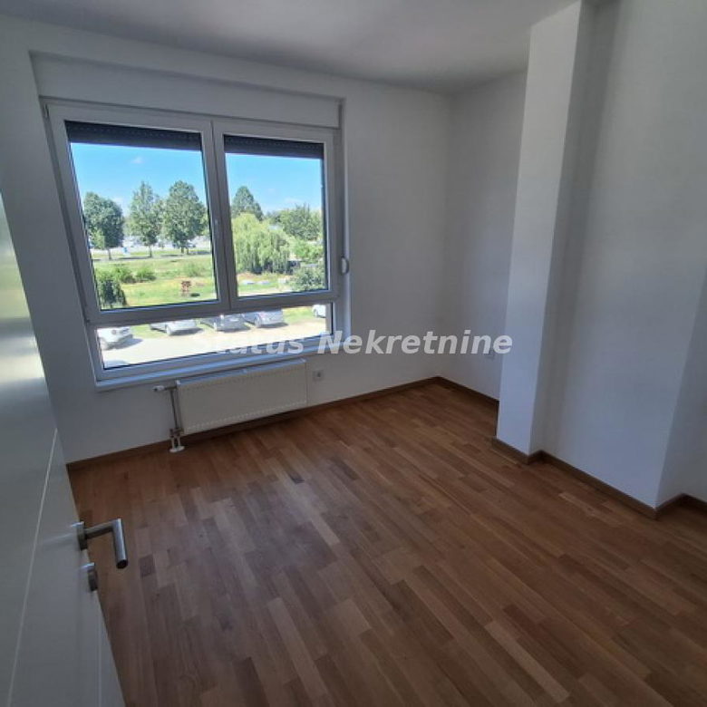 Stan Prodaja Novi Sad  87 m2