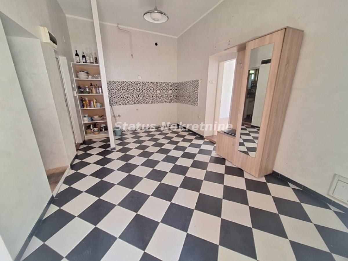 Stan Izdavanje Novi Sad  60 m2