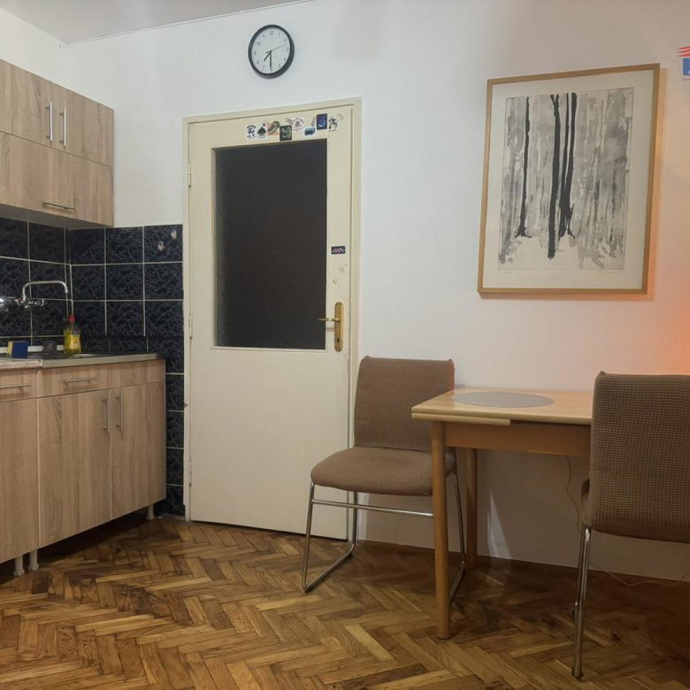 Stan Izdavanje Novi Sad  32 m2