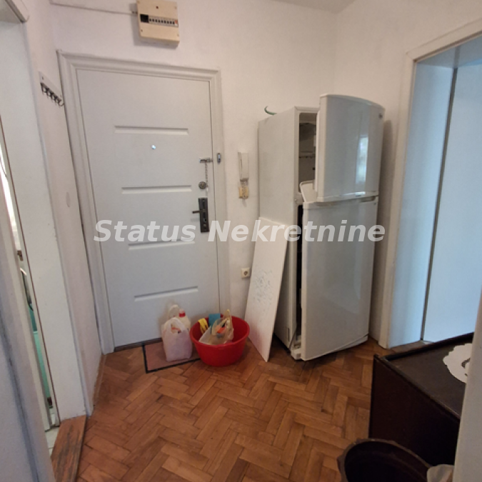 Stan Izdavanje Novi Sad  54 m2