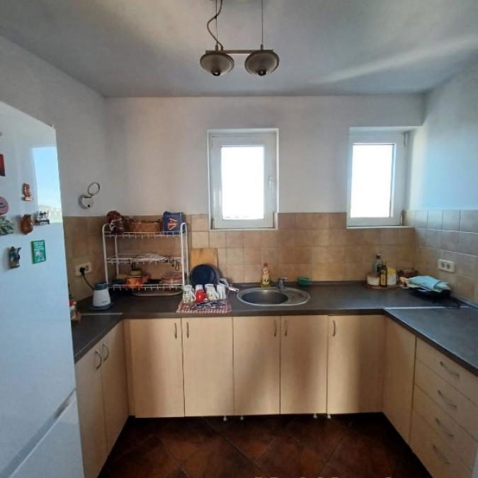 Stan Prodaja Beograd Đeram 220 m2