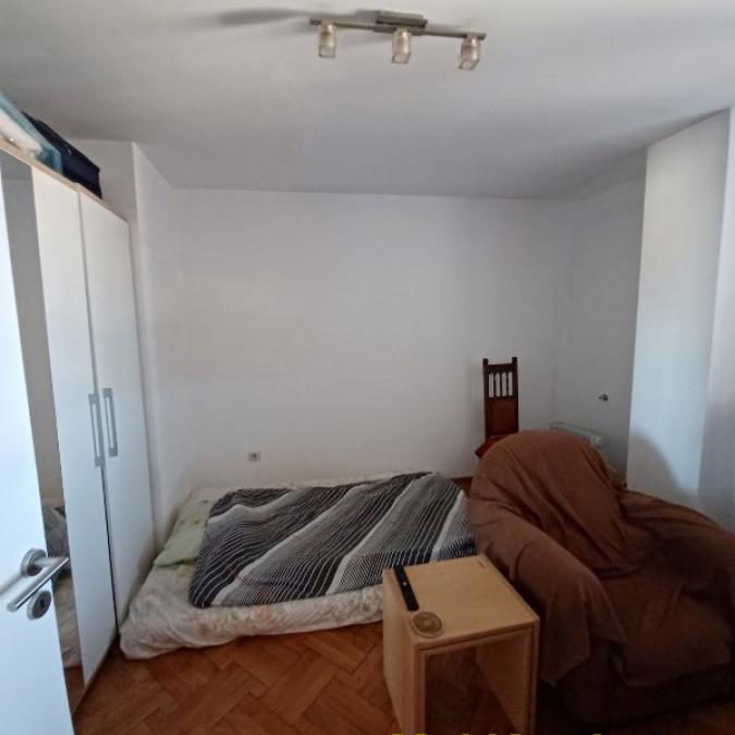 Stan Prodaja Beograd Đeram 220 m2