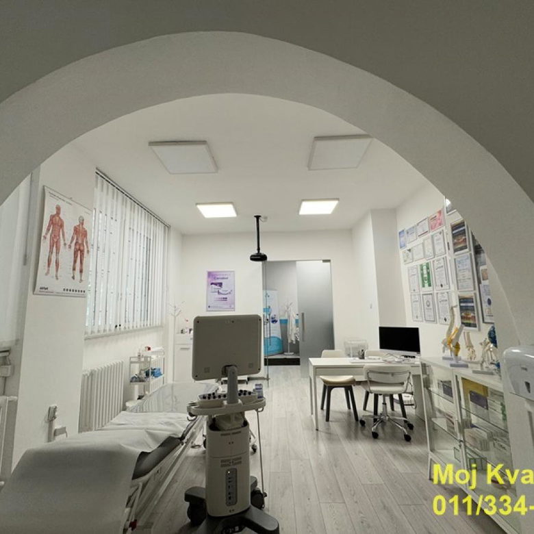 Lokal Izdavanje Beograd Banovo Brdo 136 m2