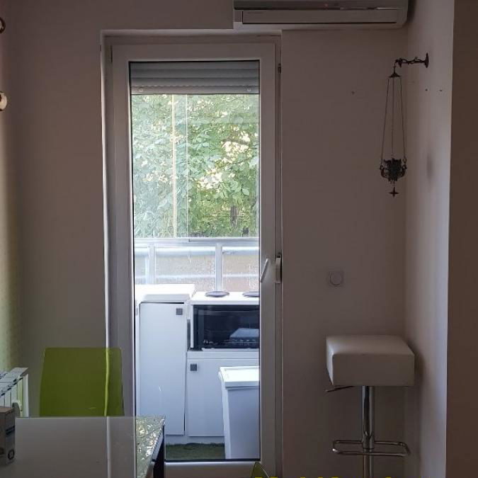 Stan Prodaja Beograd Mirijevo 70 m2