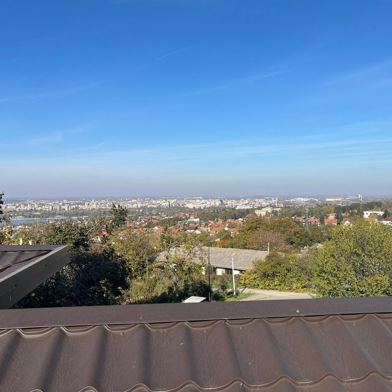 Kuća Izdavanje Novi Sad  247 m2