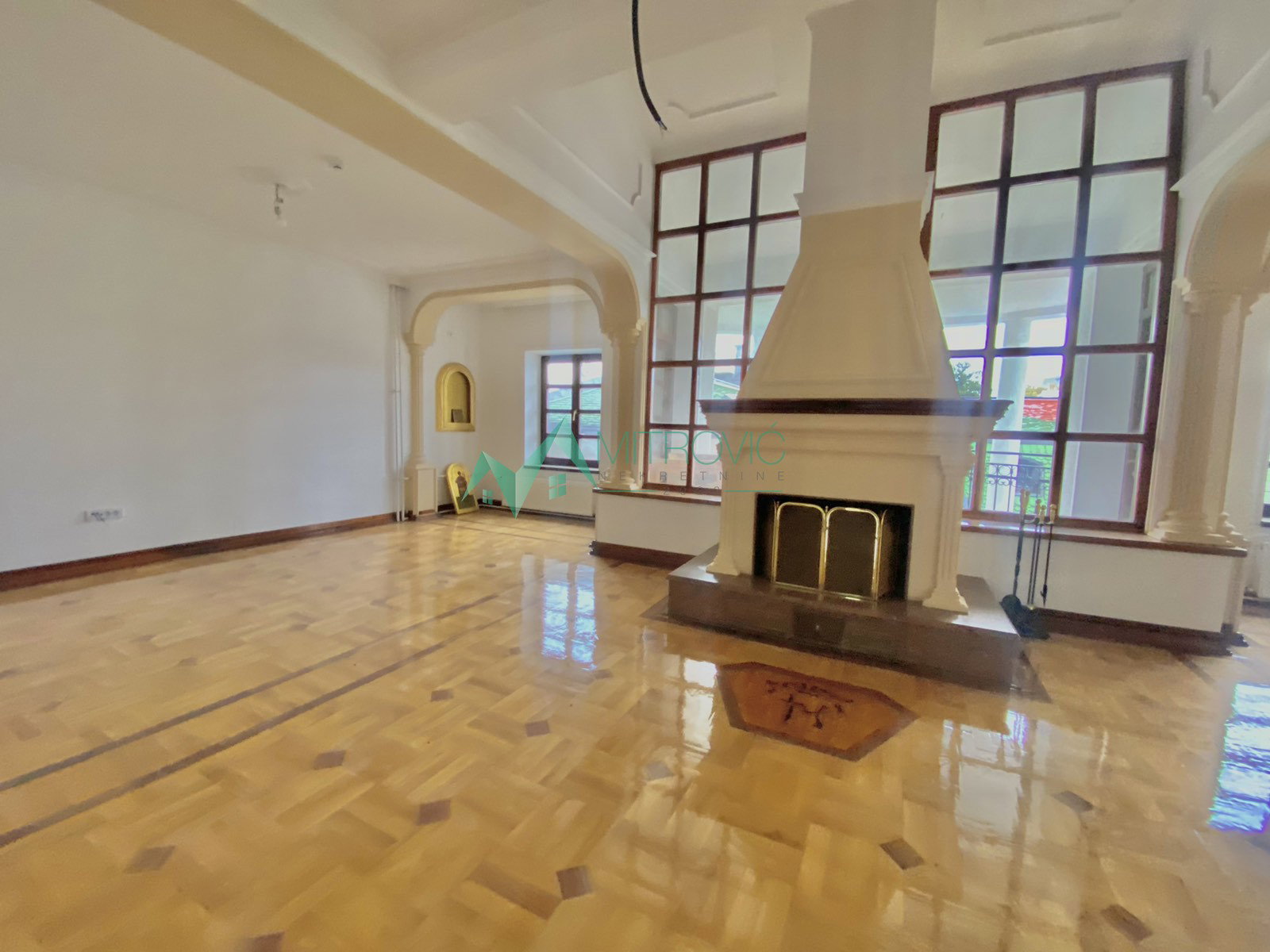izdavanje-adamoviCevo-naselje-9100667-bencn Lokal na prodaju, Adamovićevo Naselje, Novi Sad, 1000m², 8.000 €