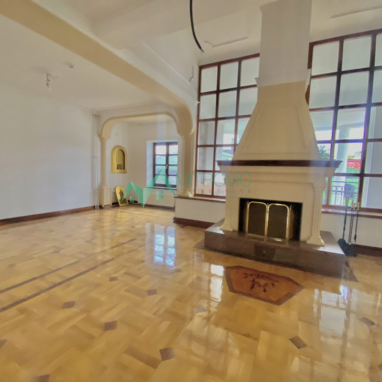 Lokal na prodaju, Adamovićevo Naselje, Novi Sad, 1000m², 8.000 €