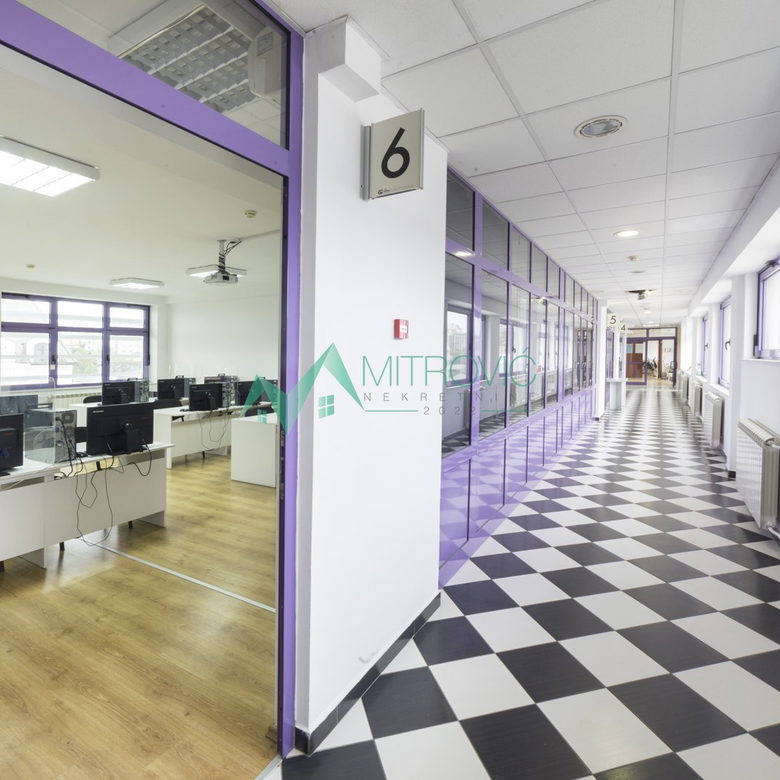 Lokal na prodaju, Bulevar Evrope, Novi Sad, 200m², 2.000 €