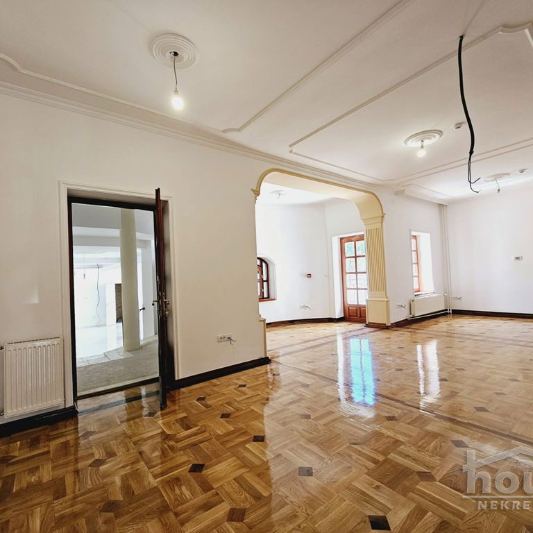 Kuća za izdavanje, Adamovićevo Naselje, Novi Sad, 950m², 7.000 €/mes