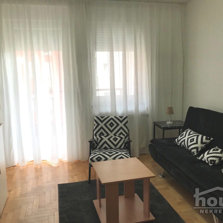 Stan Izdavanje Novi Sad  24 m2