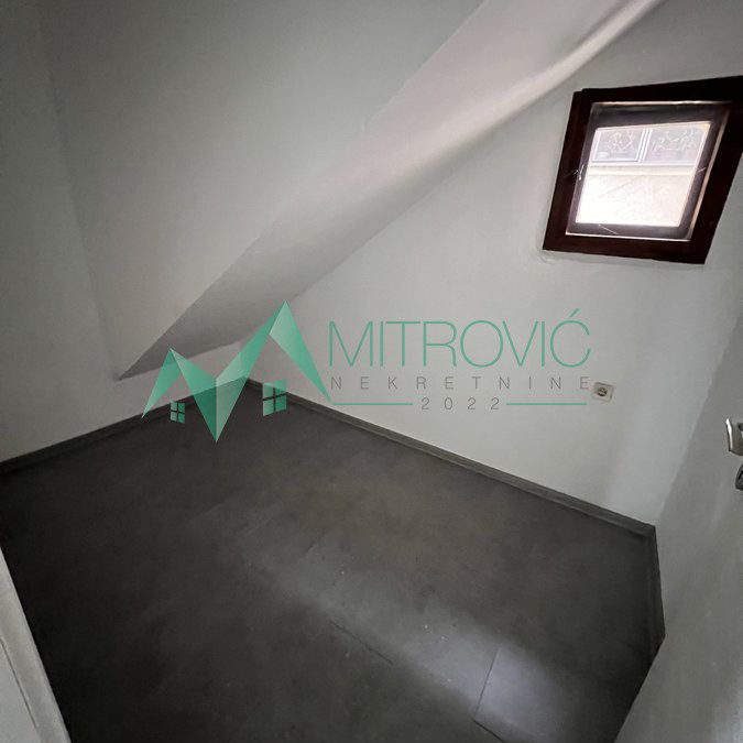 Lokal na prodaju, Adice, Novi Sad, 126m², 400 €