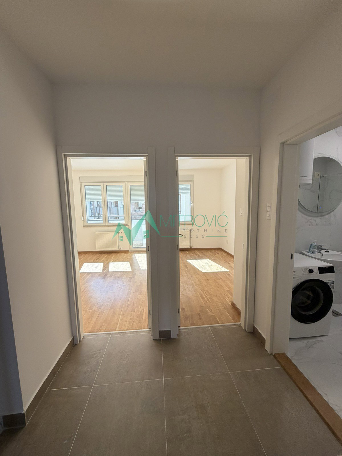 izdavanje-avijatiCarsko-naselje-9101968-hefap Trosoban stan na prodaju, Avijatičarsko Naselje, Novi Sad, 63m², 450 €