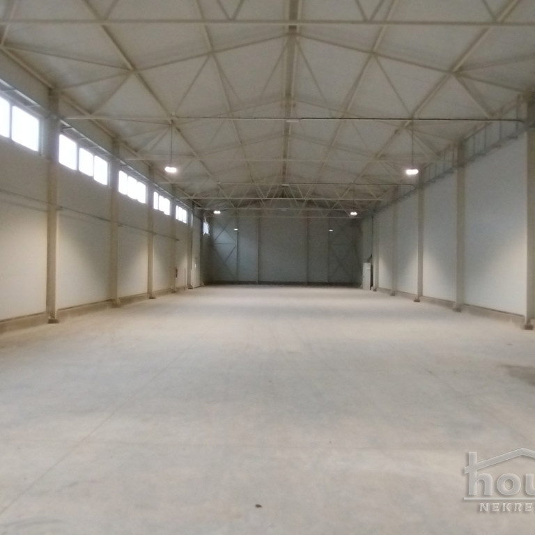 Lokal za izdavanje, Bački Jarak, Temerin, 600m², 2.400 €/mes