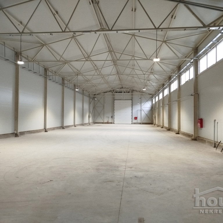 Lokal za izdavanje, Bački Jarak, Temerin, 600m², 2.400 €/mes