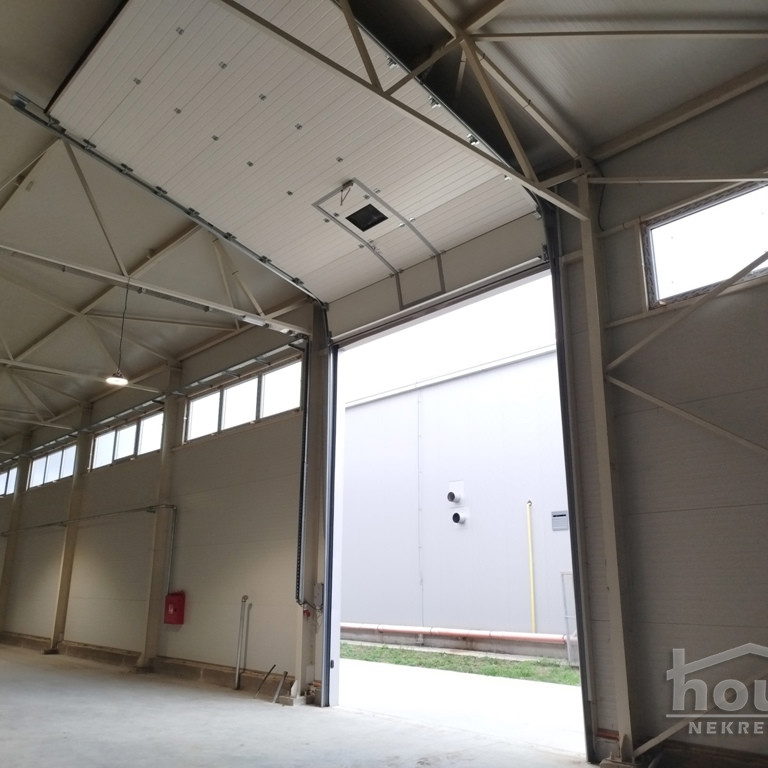 Lokal za izdavanje, Bački Jarak, Temerin, 600m², 2.400 €/mes