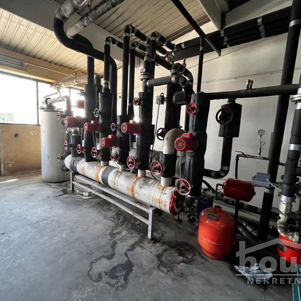 Lokal za izdavanje, Bački Petrovac, 1875m², 5.250 €/mes