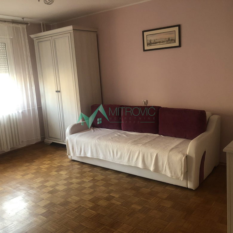 Dvosoban stan na prodaju, Banatić, Novi Sad, 53m², 400 €