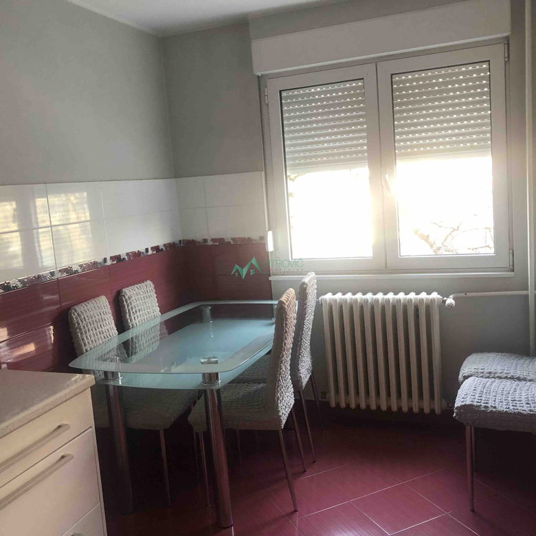 Dvosoban stan na prodaju, Banatić, Novi Sad, 53m², 400 €